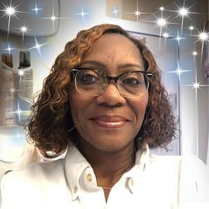 Meet your Posher, Deborah